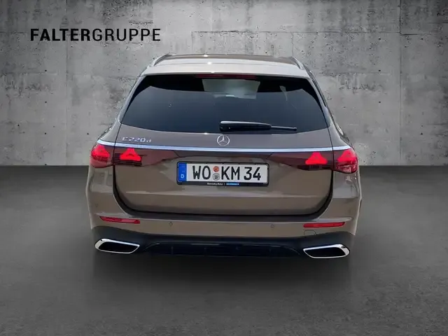 Mercedes-Benz E 220