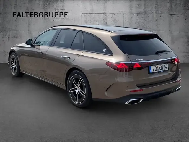 Mercedes-Benz E 220