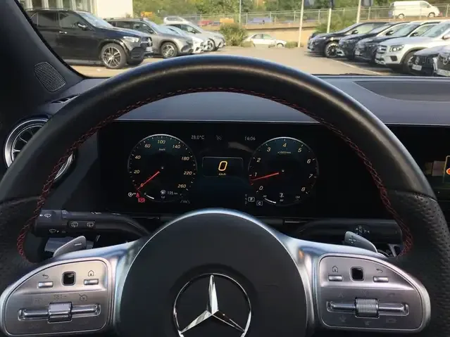 Mercedes-Benz GLA 250