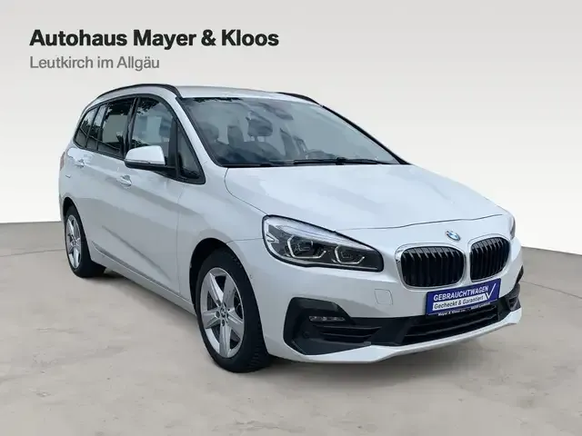 BMW 218