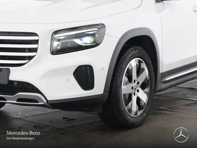Mercedes-Benz GLB 180