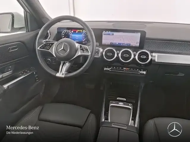 Mercedes-Benz GLB 180