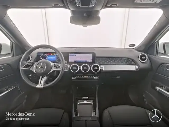 Mercedes-Benz GLB 180