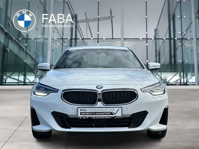 BMW 218