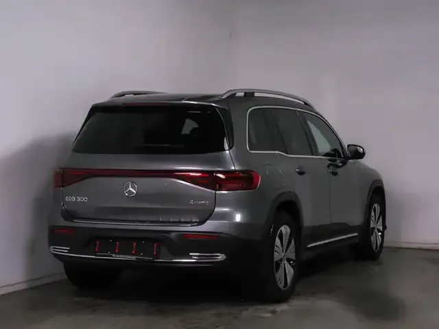 Mercedes-Benz EQB 300