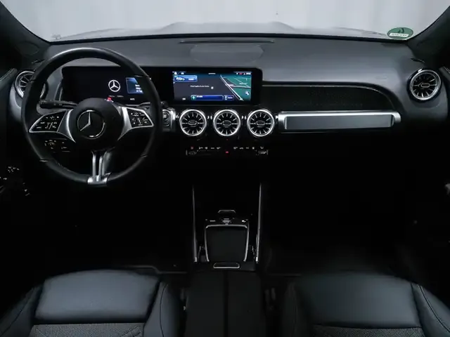 Mercedes-Benz EQB 300