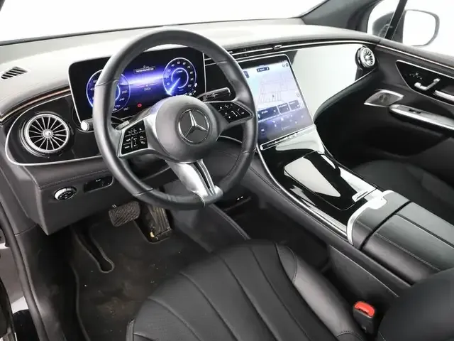 Mercedes-Benz EQE SUV