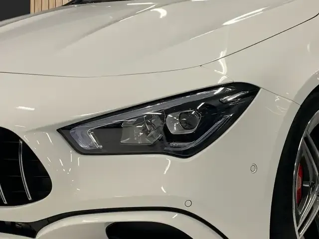 Mercedes-Benz CLA 45 AMG