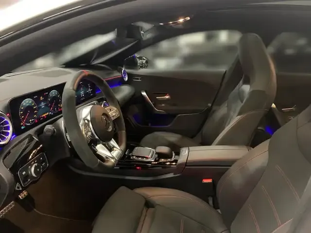 Mercedes-Benz CLA 45 AMG