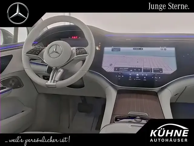 Mercedes-Benz EQE 300