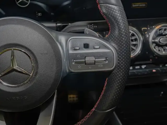 Mercedes-Benz GLA 180