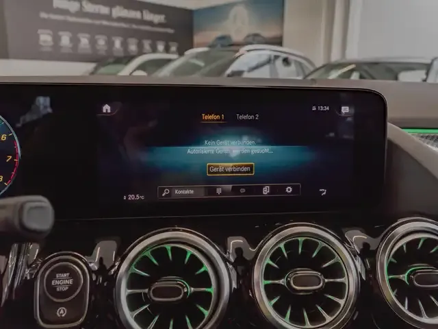 Mercedes-Benz GLA 180