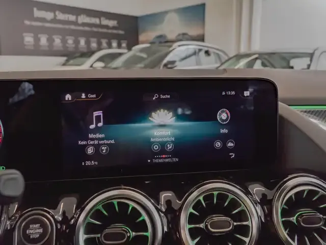 Mercedes-Benz GLA 180