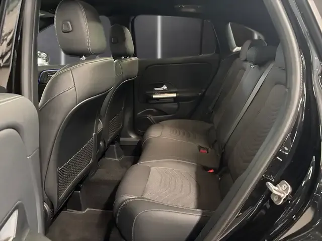 Mercedes-Benz GLA 180