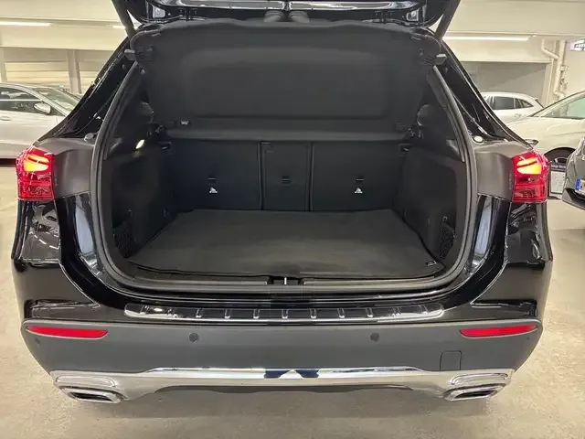 Mercedes-Benz GLA 180