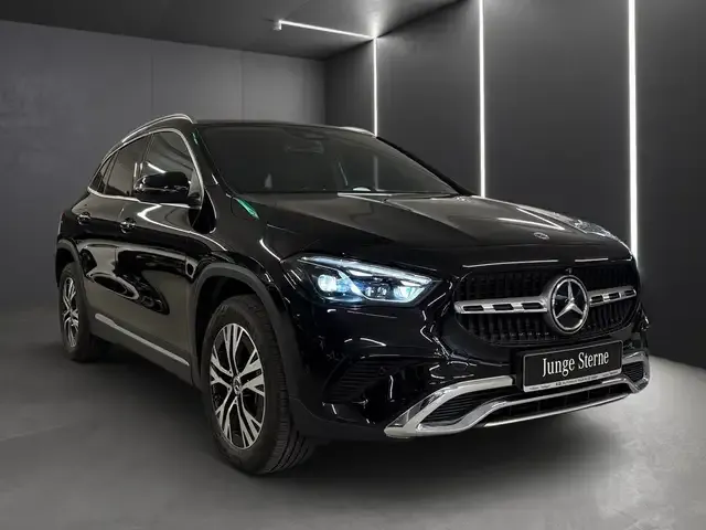 Mercedes-Benz GLA 180