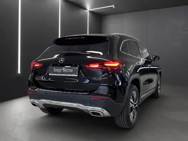Mercedes-Benz GLA 180