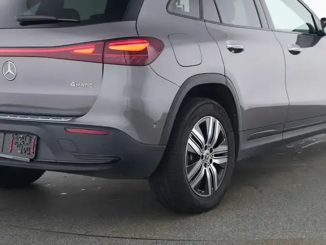 Mercedes-Benz EQA 300