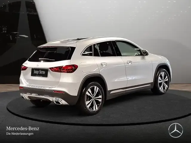 Mercedes-Benz GLA 250
