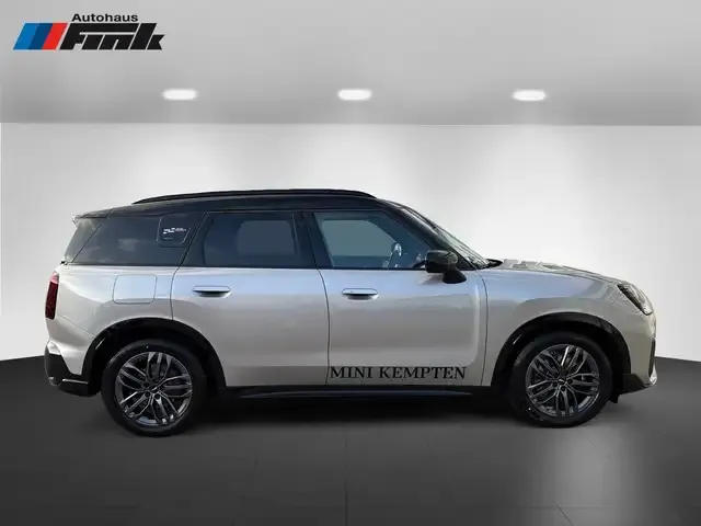 MINI Cooper SE Countryman