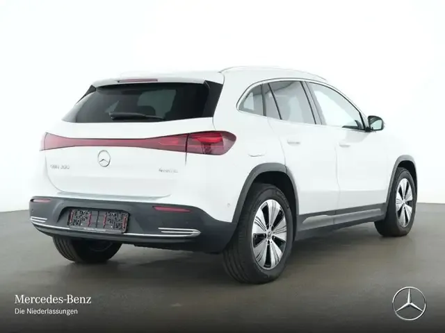 Mercedes-Benz EQA 300