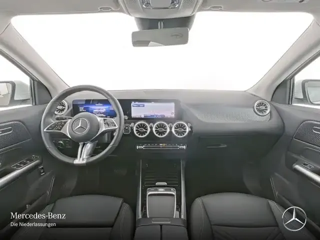 Mercedes-Benz EQA 300