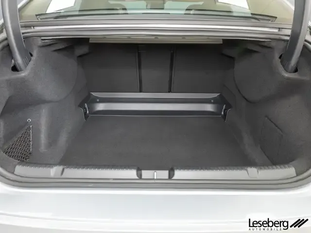 Mercedes-Benz EQE 350