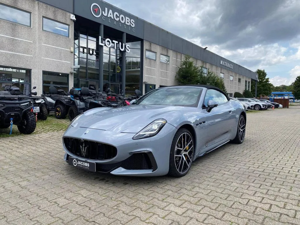 Maserati GranCabrio