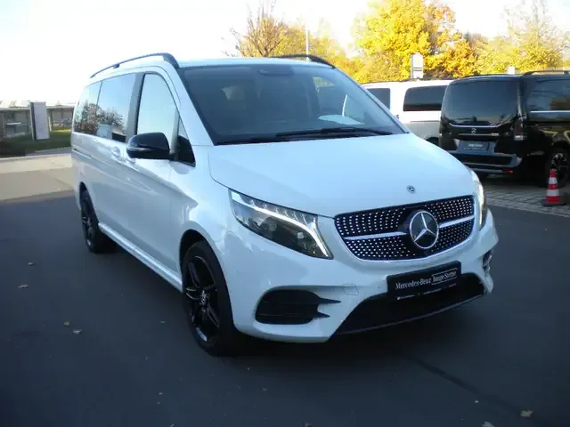Mercedes-Benz V 250
