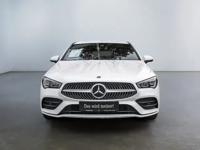 Mercedes-Benz CLA 200