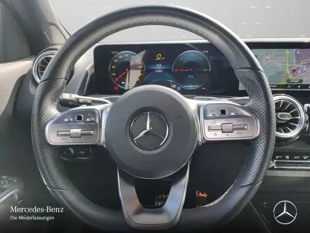 Mercedes-Benz EQB 250