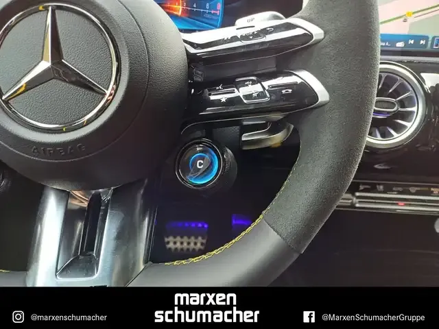 Mercedes-Benz A 45 AMG