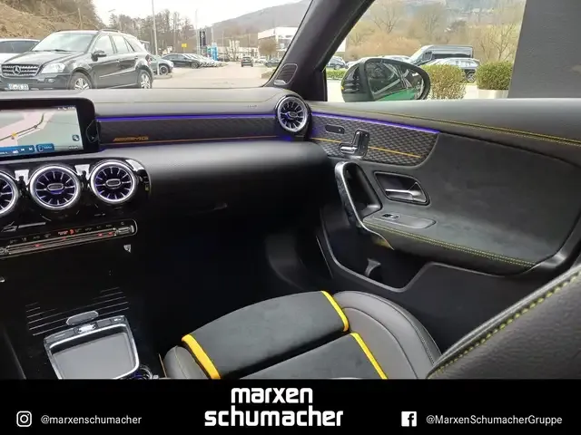 Mercedes-Benz A 45 AMG