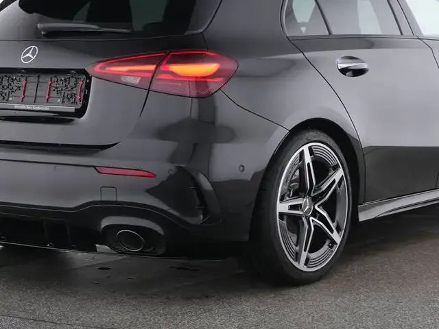 Mercedes-Benz A 35 AMG