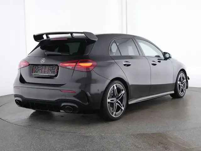 Mercedes-Benz A 35 AMG