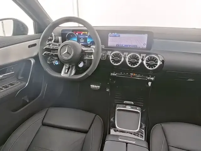Mercedes-Benz A 35 AMG