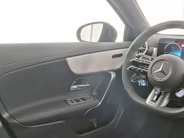 Mercedes-Benz A 35 AMG