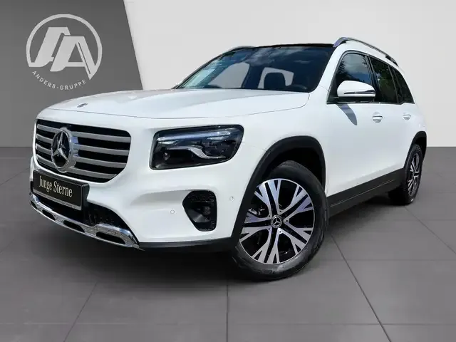 Mercedes-Benz GLB 220