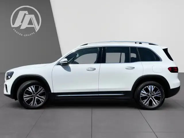 Mercedes-Benz GLB 220