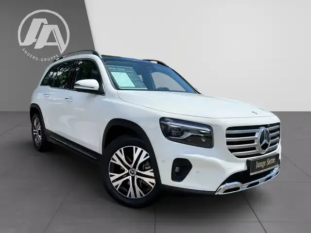 Mercedes-Benz GLB 220