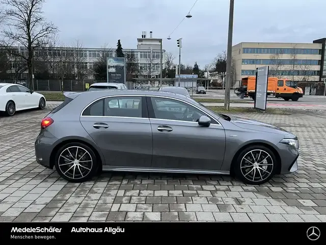 Mercedes-Benz A 35 AMG