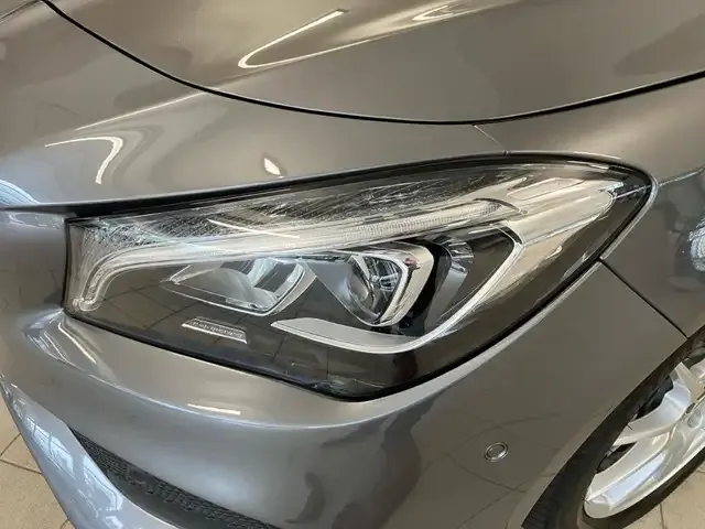 Mercedes-Benz CLA 220