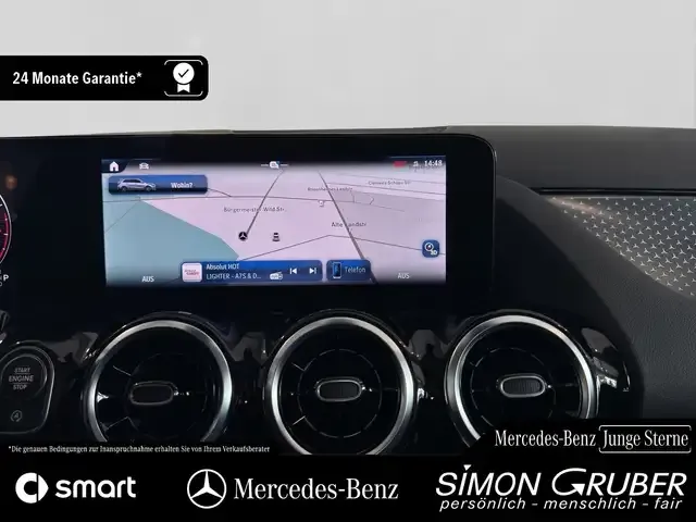 Mercedes-Benz B 180