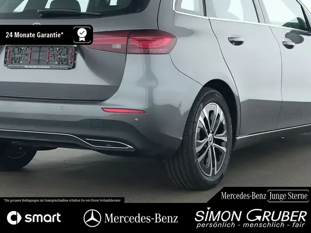 Mercedes-Benz B 180