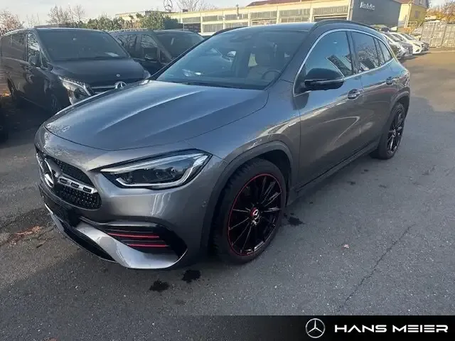Mercedes-Benz GLA 250