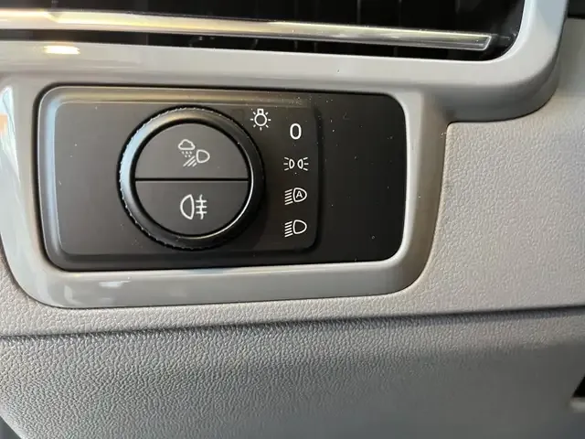 Volkswagen T7 Caravelle