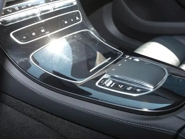 Mercedes-Benz CLS 300