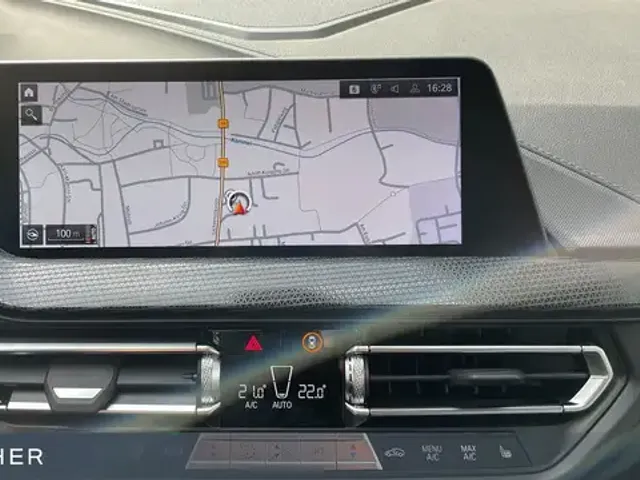 BMW 120