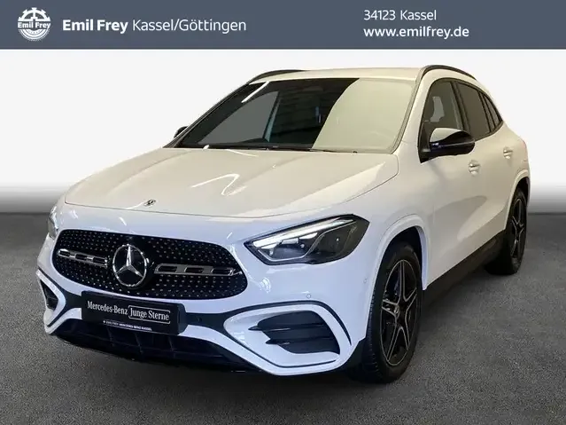 Mercedes-Benz GLA 200