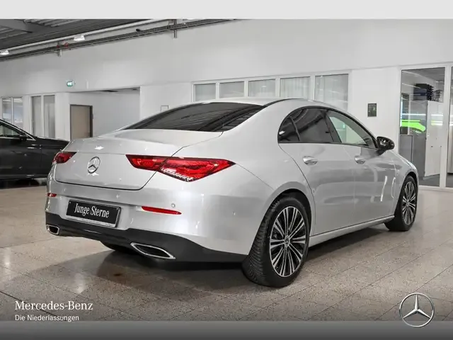 Mercedes-Benz CLA 180